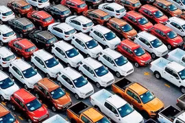 Việt Nam chi gần 1 tỷ USD nhập khẩu ô tô