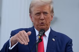 Ông Trump tiếp tục công kích cá nhân bà Harris, làm ngơ lời khuyên của đồng minh