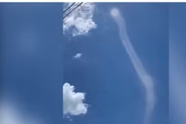 Xuất hiện lốc xoáy cao khoảng 50m ở Hà Tĩnh