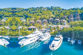 Ngắm biển Caribbean từ du thuyền lớn nhất thế giới 