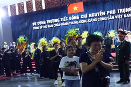 Người dân tiễn biệt Tổng Bí thư Nguyễn Phú Trọng