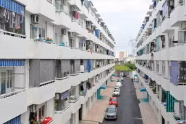 Đề xuất 'sinh đủ 2 con được ưu tiên mua nhà ở xã hội'