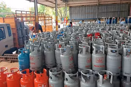 Giá gas trong nước giảm tháng thứ 2 liên tiếp