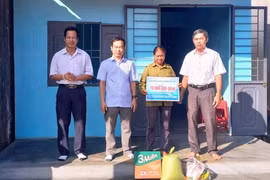 Chủ tịch Hội Nông dân xã Ia Blang gương mẫu học và làm theo Bác