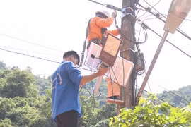 'Ba cùng' đổi thay vùng đất khó - Bài 3: Thắp sáng vùng cao