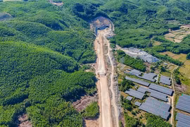 Cao tốc Quảng Ngãi - Hoài Nhơn thi công xuyên lễ 2.9