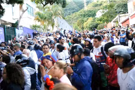 Venezuela đề ra các biện pháp cứng rắn trấn áp bạo lực