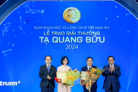 Giải thưởng Tạ Quang Bửu 2024 vinh danh 2 nhà khoa học có nghiên cứu xuất sắc