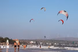 Kỳ nghỉ lễ 30/4 và 1/5: Du lịch biển Bình Thuận tiếp tục 'lên ngôi'