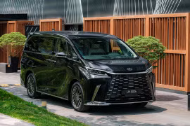 Lexus LM 2024 giá 8,71 tỷ đồng