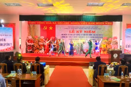 Quang cảnh Lễ kỷ niệm 40 năm thành lập Công ty cao su Mang Yang. Ảnh: Lê Nam