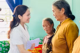 Đoàn đại biểu Quốc hội tỉnh Gia Lai tiếp xúc cử tri huyện Chư Sê