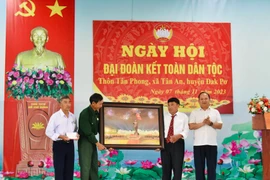 Phó Bí thư Tỉnh ủy Gia Lai Rah Lan Chung dự Ngày hội Đại đoàn kết tại thôn Tân Phong