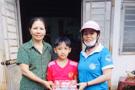 Phụ nữ huyện Đức Cơ hỗ trợ chăm sóc, nuôi dưỡng 25 trẻ em mồ côi