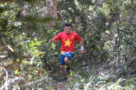 107 vận động viên hào hứng “Chinh phục Đỉnh đá Trắng”