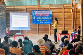 Phổ biến kiến thức pháp luật cho 300 phụ nữ dân tộc thiểu số
