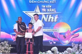 Chắp cánh “tài năng nhí” 