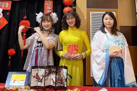 Đón Tết Việt giữa trời Tây