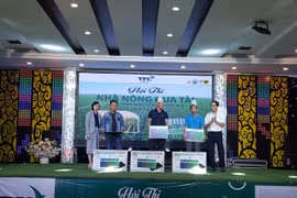 Sôi nổi ngày hội của người trồng mía vùng Đông Nam Gia Lai