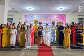 Tháng 3 lan tỏa vẻ đẹp áo dài nơi công sở