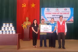 Hỗ trợ sinh kế cho phụ nữ nghèo xã Ia Pnôn