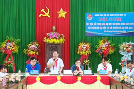 Đại biểu HĐND huyện Đức Cơ đối thoại với trẻ em và đại diện trẻ em