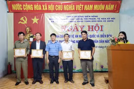 Ngày hội toàn dân bảo vệ an ninh Tổ quốc tại phường Diên Hồng