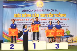 Liên đoàn Lao động Pleiku giành giải nhất toàn đoàn giải bóng bàn truyền thống 