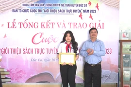 Đức Cơ trao giải Cuộc thi “Giới thiệu sách trực tuyến” năm 2023