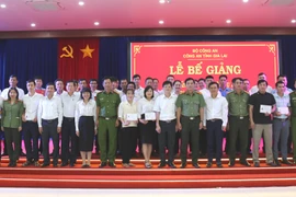 90 học viên được Công an tỉnh Gia Lai cấp giấy chứng nhận nghiệp vụ bảo vệ cơ quan, doanh nghiệp