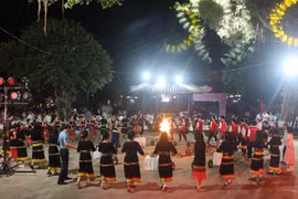 Đặc sắc chương trình giao lưu hội nghị giao ban Đảng ủy khối khu vực miền Trung-Tây Nguyên 