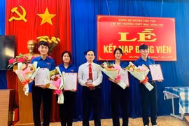 Gia Lai: Năm học 2022-2023 đã kết nạp 160 đảng viên là học sinh 