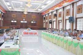 Đẩy mạnh phân cấp, phân quyền gắn với cải cách thủ tục hành chính 