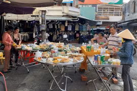 Cúng Thanh Minh ở Pleiku: Gắn kết cộng đồng dân cư