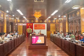 Gần 75 ngàn đại biểu dự hội nghị báo cáo viên Trung ương tháng 8 