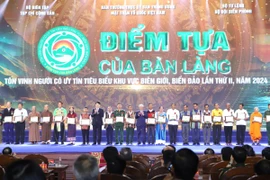 Gia Lai: 6 người có uy tín tiêu biểu được tôn vinh “Điểm tựa của bản làng” 