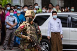 Phe nổi dậy và quân đội Myanmar tạm thời ngừng bắn