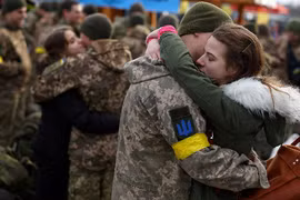 Tăng dần tỷ lệ người Ukraine ủng hộ nhượng bộ lãnh thổ để chấm dứt xung đột