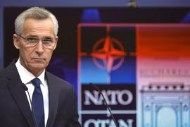 Mỹ và NATO kêu gọi các thành viên và công ty giảm phụ thuộc vào Trung Quốc