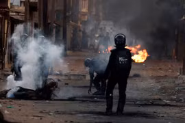 Bất ổn xã hội khiến Senegal đóng cửa lãnh sự quán nhiều nước