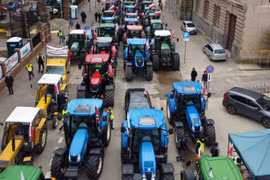 Nông dân EU liên tục biểu tình vì ngũ cốc giá rẻ của Ucraine