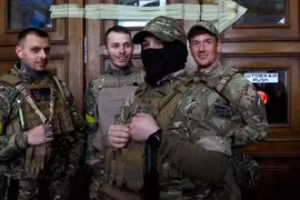 Ukraine cấp quốc tịch cho người nước ngoài tình nguyện đến chiến đấu