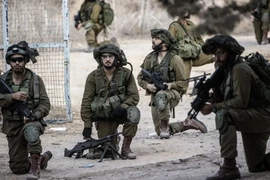 Israel kéo dài tấn công Dải Gaza và Hezbollah Nam Lebanon, Mỹ diệt nhóm Houthi tấn công tàu thương mại