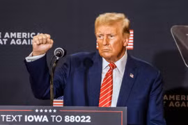 Cựu tổng thống Trump nói truy tố ông Mỹ sẽ hỗn loạn