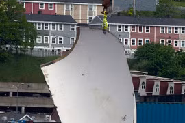 Tiếp tục công bố mảnh vỡ tàu Titan kèm với thi thể người