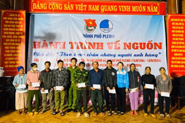 Tuổi trẻ TP. Pleiku hành trình “Theo bước chân những người anh hùng” 