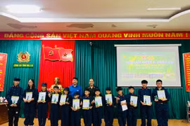 Gia Lai: Bế mạc chương trình “Học làm chiến sĩ công an” 