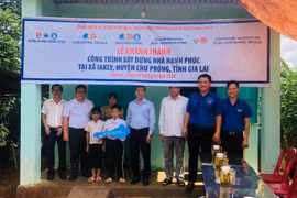 Bàn giao “Ngôi nhà hạnh phúc” cho thiếu nhi khó khăn ở xã Ia Kly