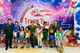 “Trung thu cho em” tại xã Ia Pết và Bệnh viện Nhi tỉnh Gia Lai