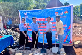 Khởi công xây dựng “Ngôi nhà tình bạn” cho thiếu nhi ở xã Kdang